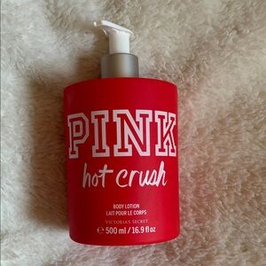 PINK Hot Crush Lotion